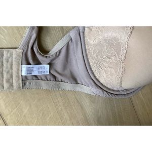 Wacoal full coverage lightly lined t-shirt bra 34H